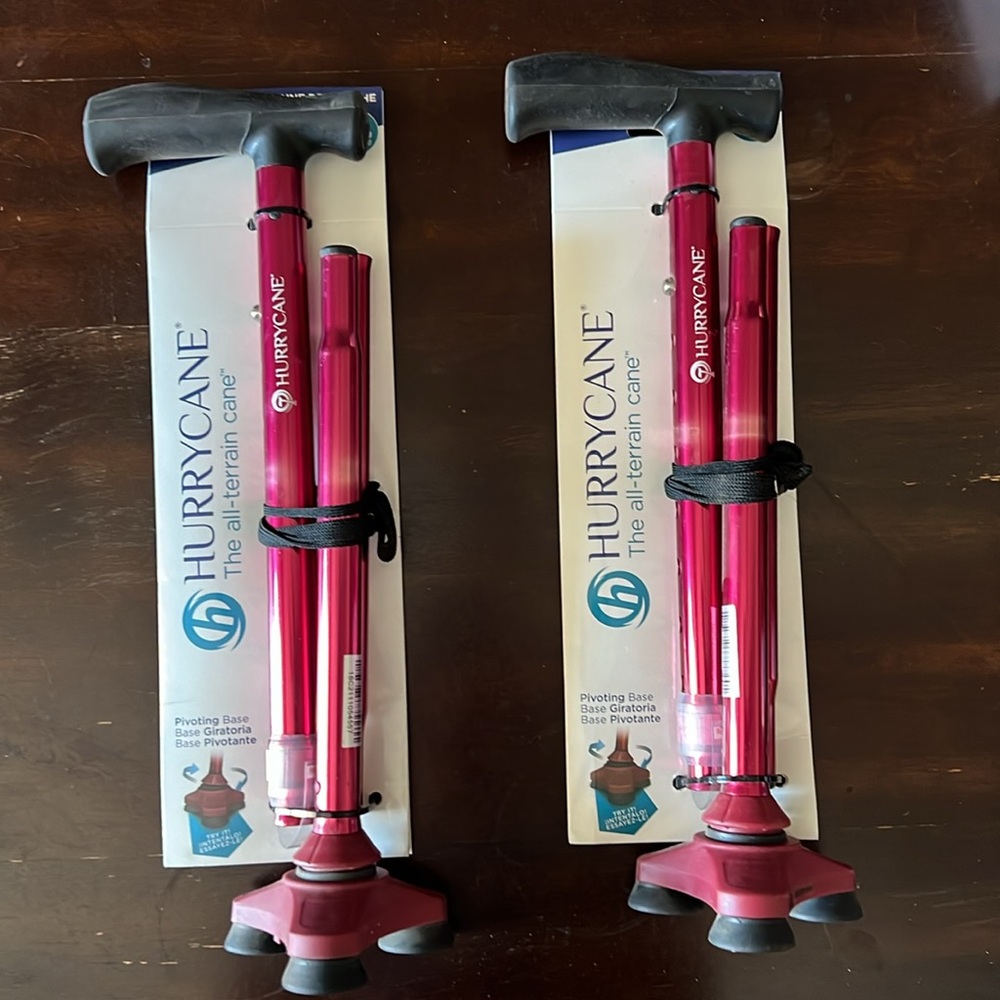 Hurrycane Red (1) The all-terrain folding cane. Pivoting base & travel bag.